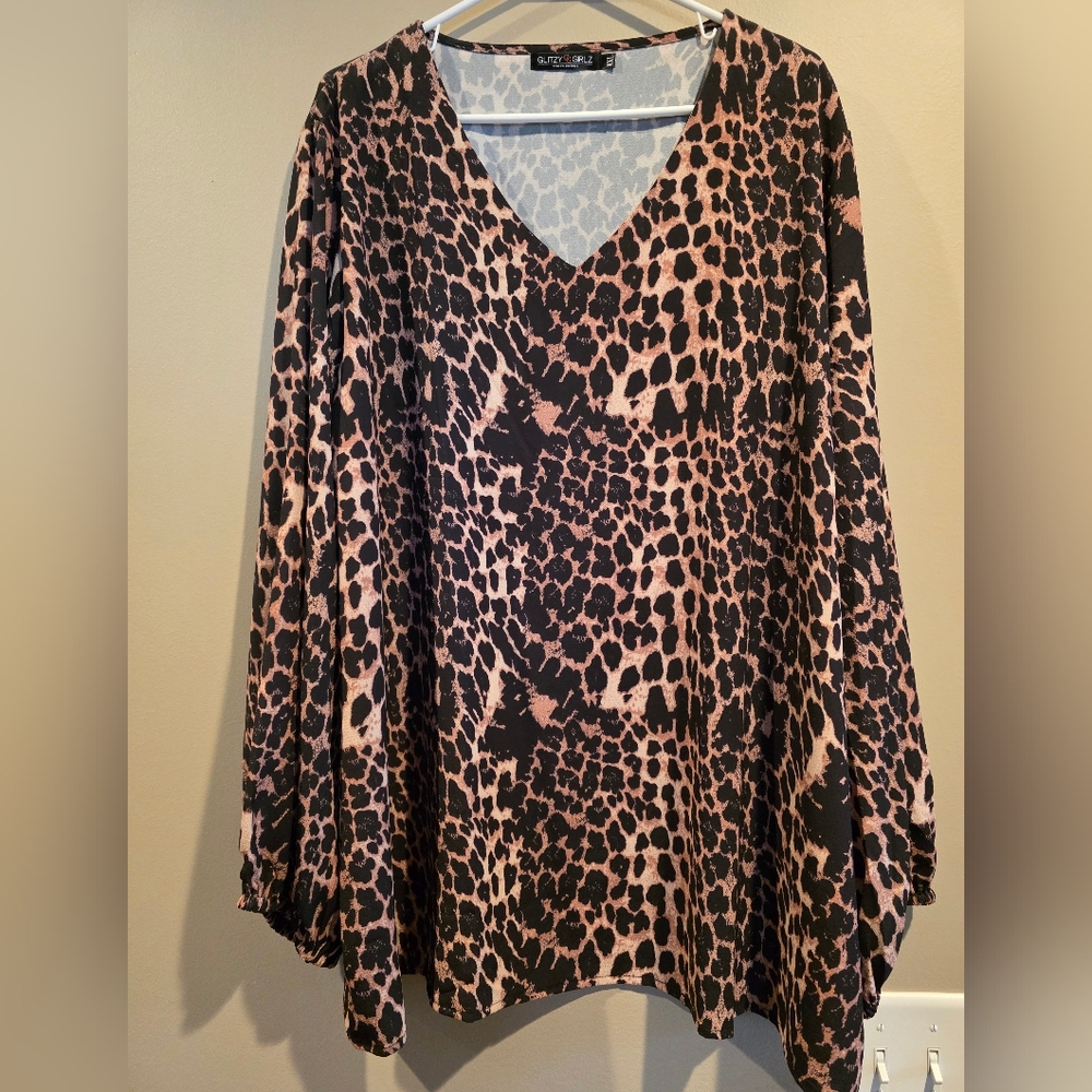 Black and Tan Long Sleeve Boxy Tunic